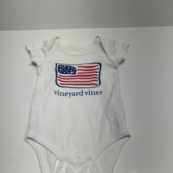 Baby Vineyard Vines Onesie 3-6 months - Picture 1 of 4